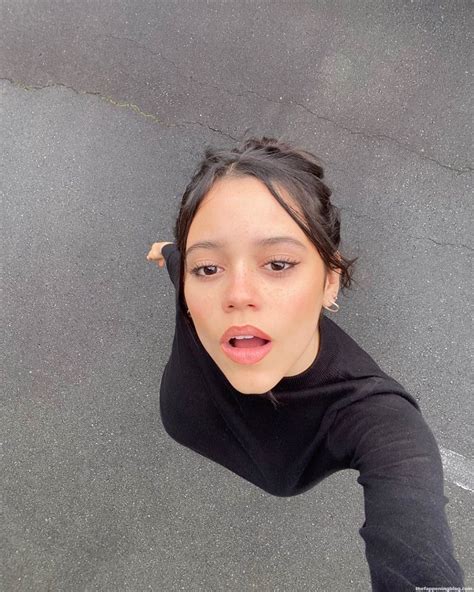 Height / Weight / Age. Born on the 27th of September 2002 Jenna Marie Ortega has turned 20 years old. She doesn’t appear to be much taller and her height measures 5 feet 1 inch while her weight is 48 kg approximately. She has a stunning body figure of 30-24-32 and wears number 5 in the shoe size. 